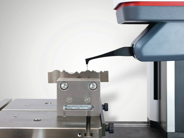 德國(guó)馬爾粗糙度和輪廓一體測(cè)量站UD130